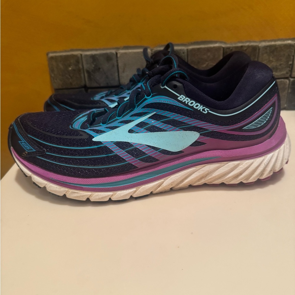 Brooks Women's Running Shoes - Blue and Pink 8 Wide Glycerin 15